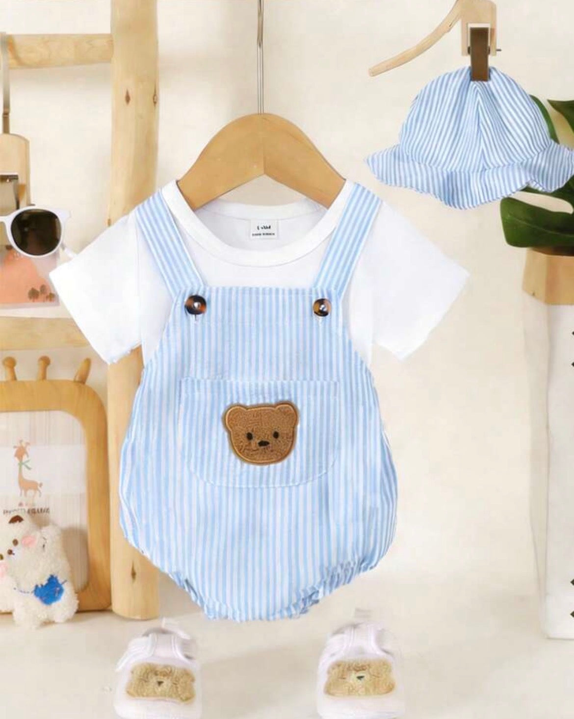 Newborn Baby Cute And Refreshing Round-Neck Short-Sleeved T-Shirt Top And Blue And White Striped Backless Bodysuit With A Hat