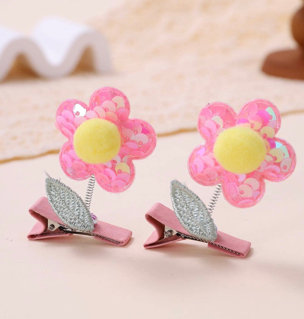 2pcs Children's Colorful Flower Hair Clips With Spring
