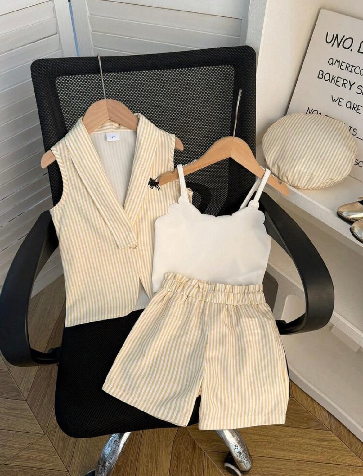 4pcs/Set Striped Vest Jacket & White Lace Trim Camisole & Beret Hat & Matching Shorts